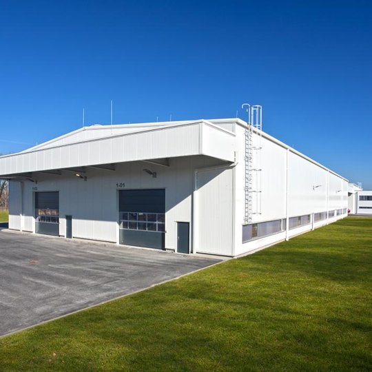 Produktionshalle 2300m2